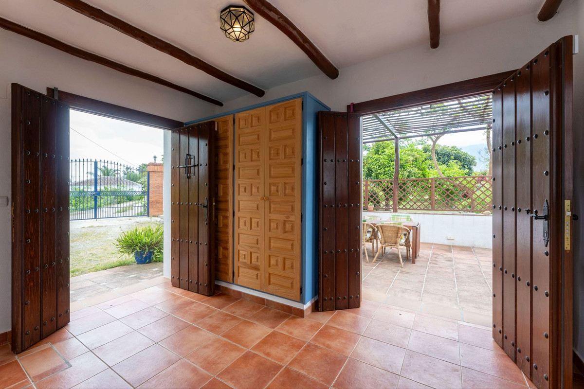 Se vende Finca - Cortijo de 3 dormitorios en Costa Del Sol, Málaga, España