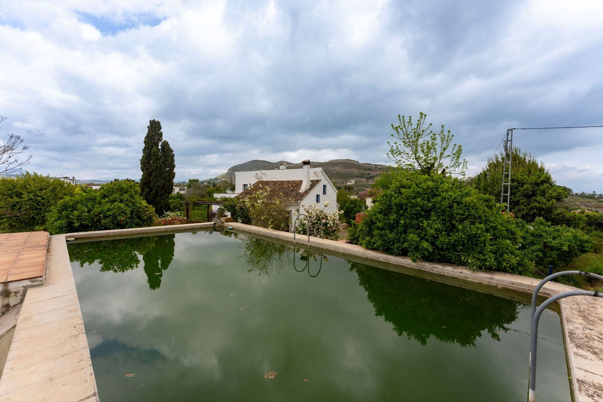 Se vende Finca - Cortijo de 3 dormitorios en Costa Del Sol, Málaga, España