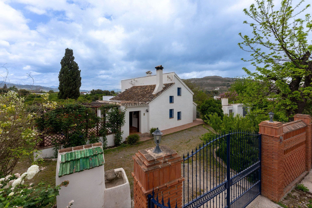 Se vende Finca - Cortijo de 3 dormitorios en Costa Del Sol, Málaga, España