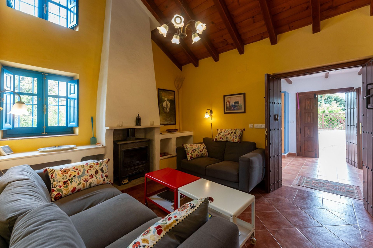 Se vende Finca - Cortijo de 3 dormitorios en Costa Del Sol, Málaga, España