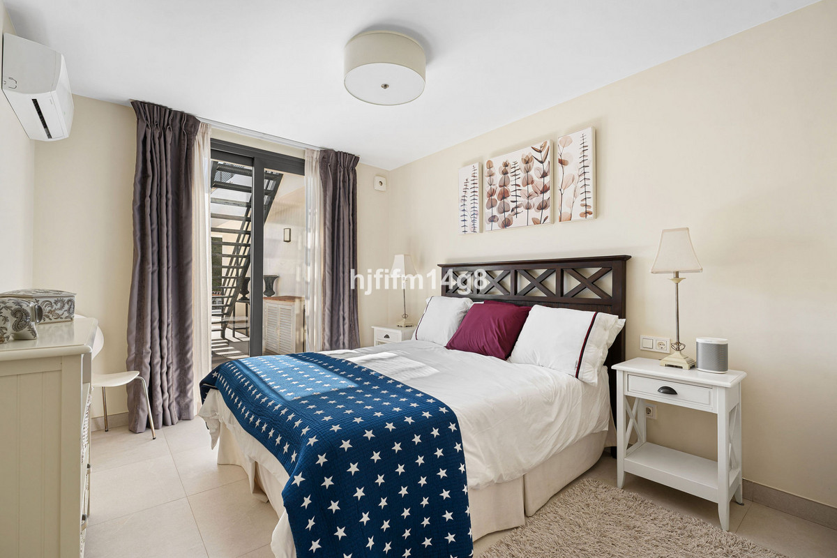4 Bed Townhouse for sale in Nueva Andalucía Costa Del Sol, Málaga, Spain