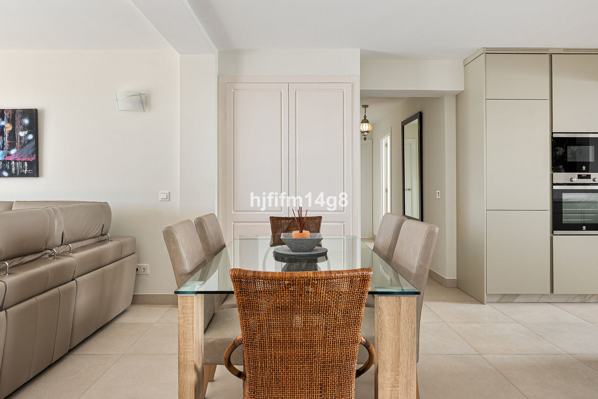 4 Bed Townhouse for sale in Nueva Andalucía Costa Del Sol, Málaga, Spain