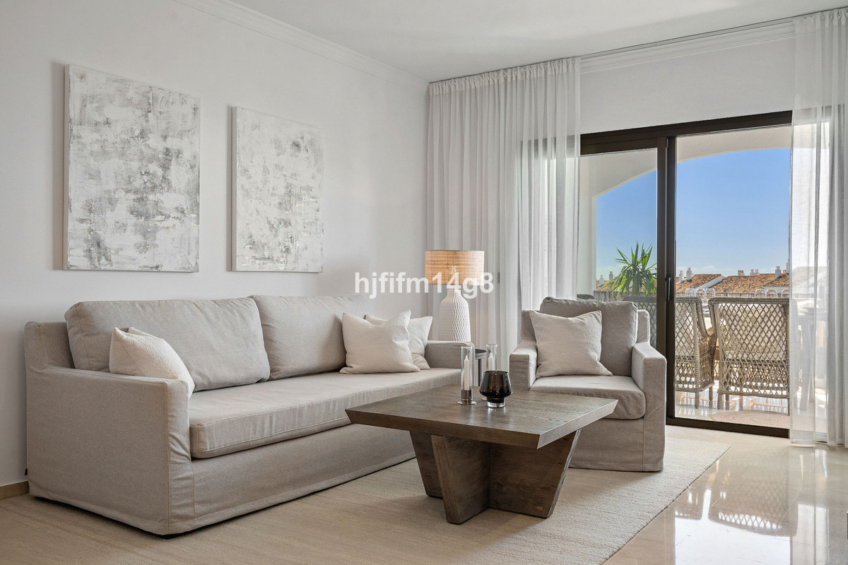 2 Bed Apartment for sale in Nueva Andalucía Costa Del Sol, Málaga, Spain