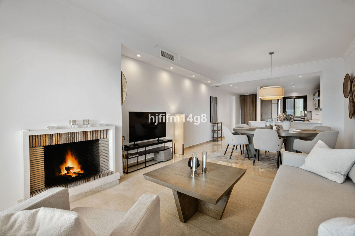 2 Bed Apartment for sale in Nueva Andalucía Costa Del Sol, Málaga, Spain