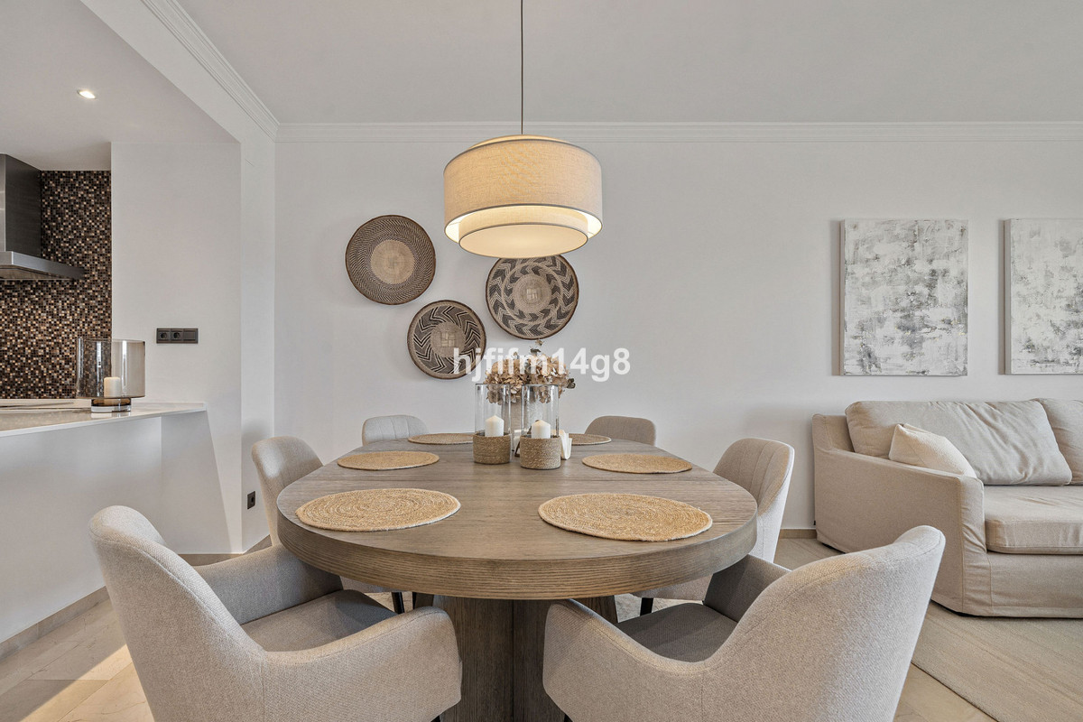 2 Bed Apartment for sale in Nueva Andalucía Costa Del Sol, Málaga, Spain