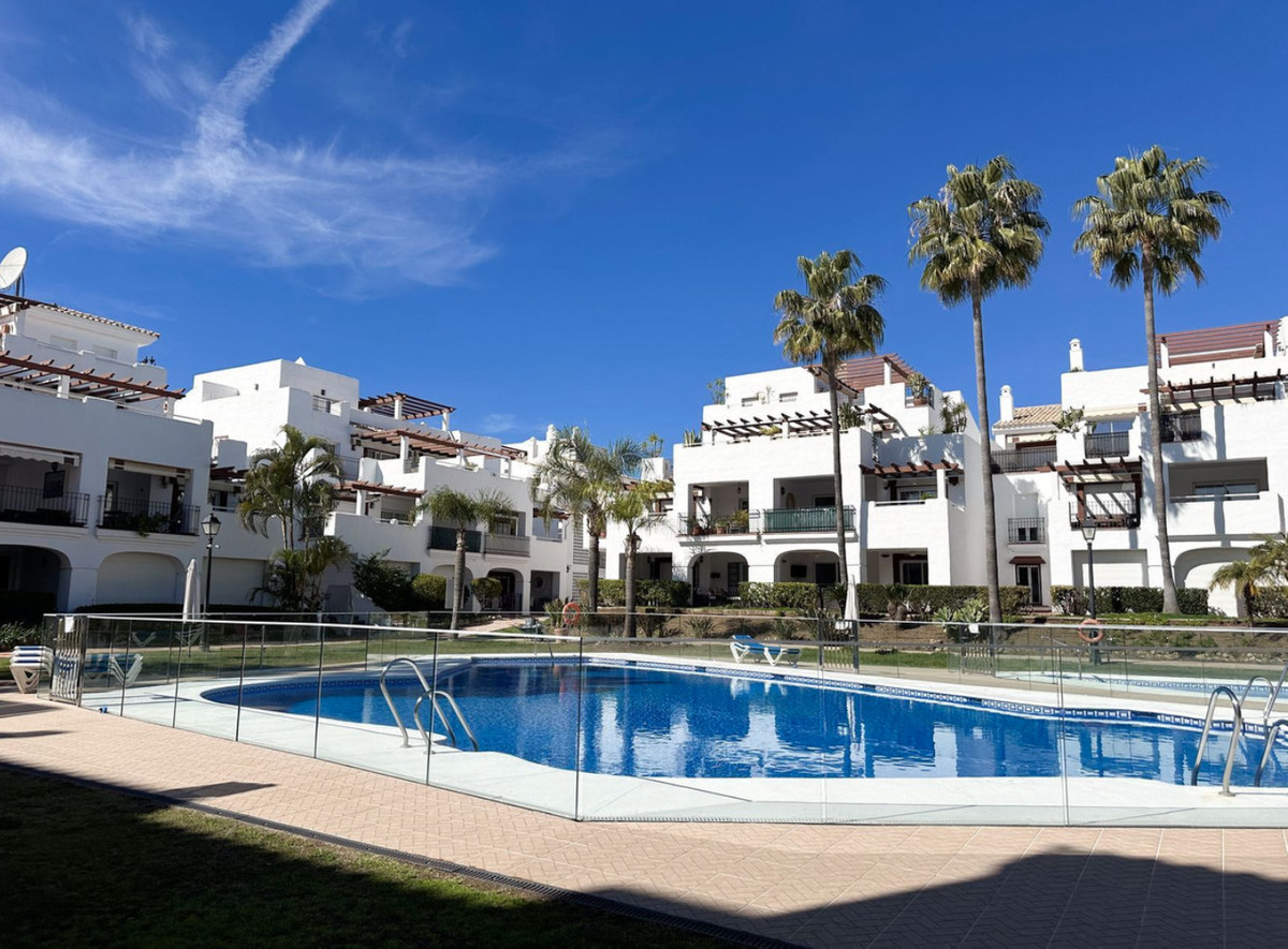 3 Bed Apartment for sale in San Pedro De Alcántara Costa Del Sol, Málaga, Spain