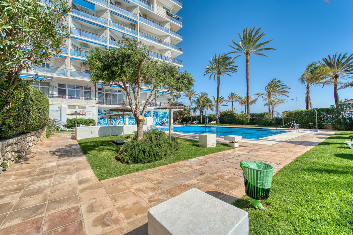 1 Bed Apartment for sale in Marbella Costa Del Sol, Málaga, Spain