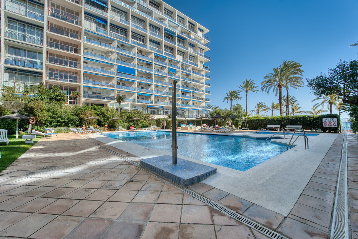 1 Bed Apartment for sale in Marbella Costa Del Sol, Málaga, Spain