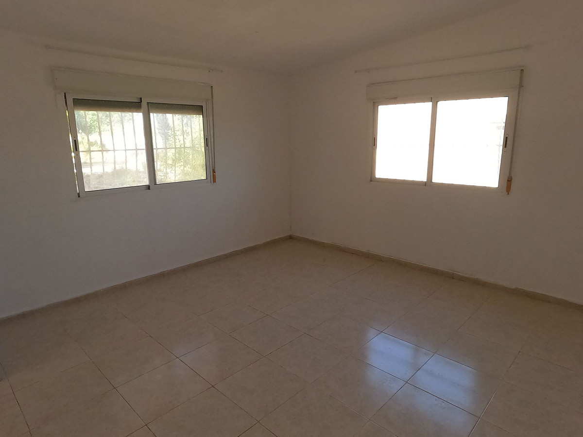 Se vende Villa - Chalet de 4 dormitorios en Costa Blanca, Alicante, España