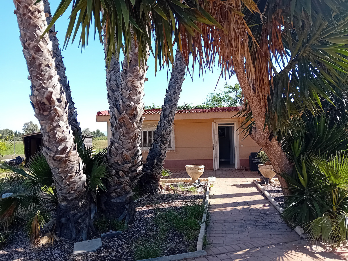 Se vende Villa - Chalet de 4 dormitorios en Costa Blanca, Alicante, España
