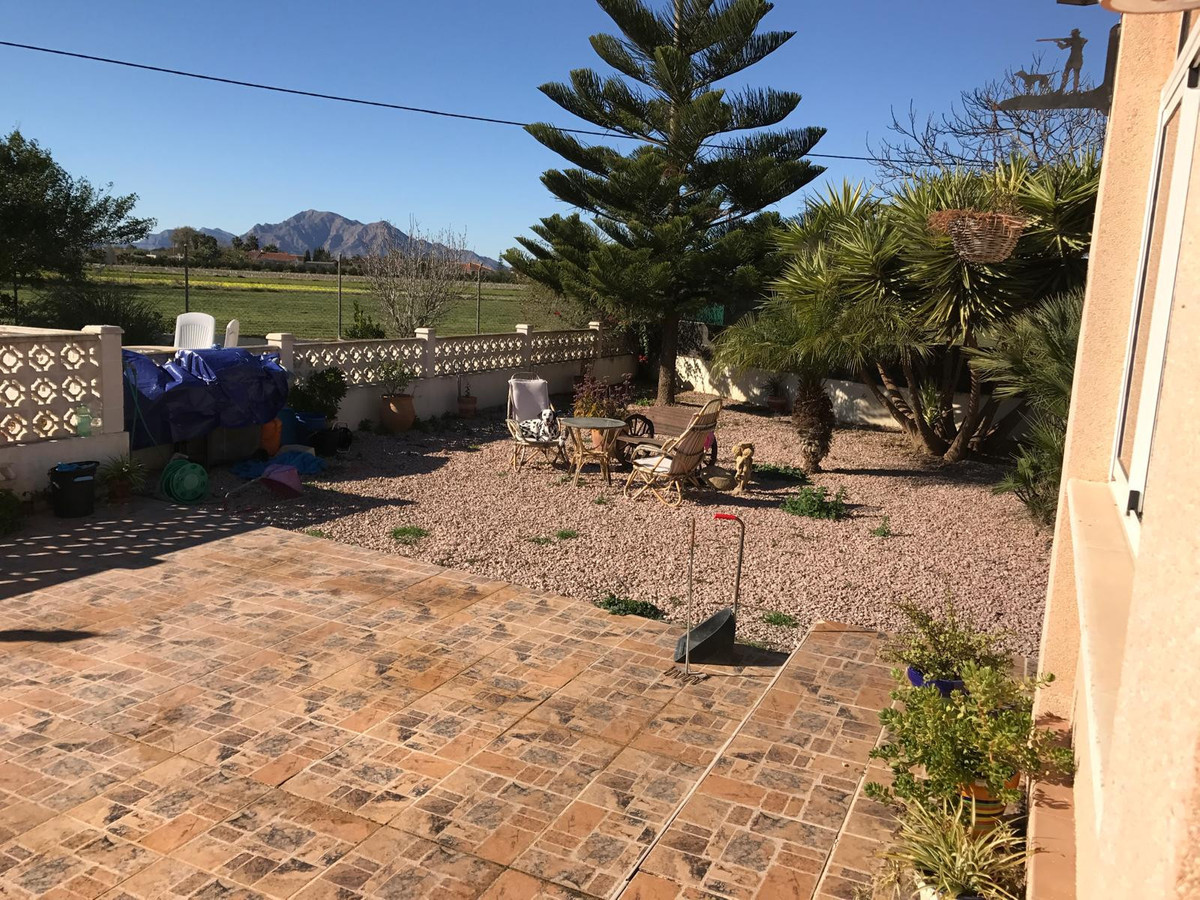 Se vende Villa - Chalet de 4 dormitorios en Costa Blanca, Alicante, España