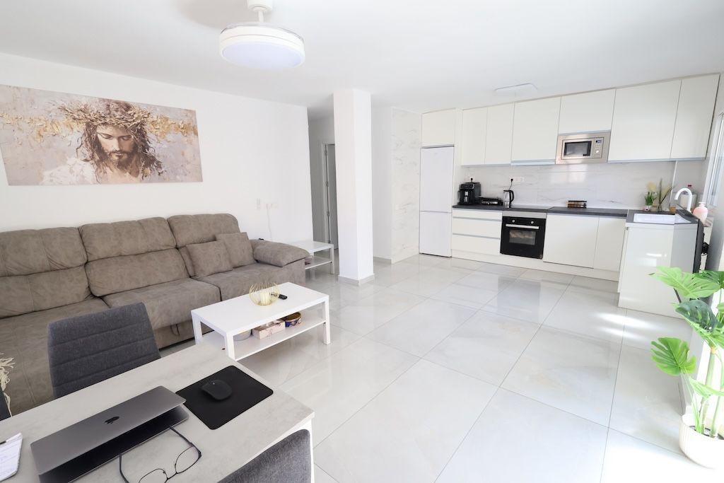 3 Bed Apartment for sale in Torrevieja Costa Blanca, Alicante, Spain