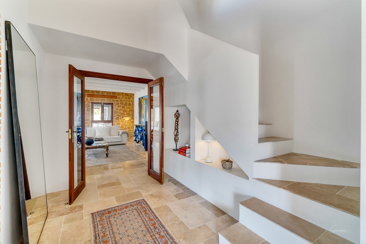 5 Bed Townhouse for sale in Lliber Costa Blanca, Alicante, Spain