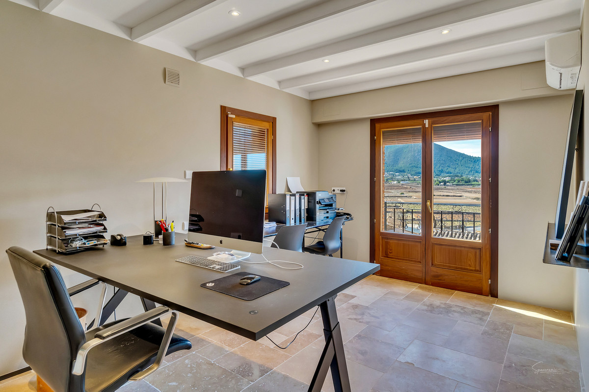 5 Bed Townhouse for sale in Lliber Costa Blanca, Alicante, Spain