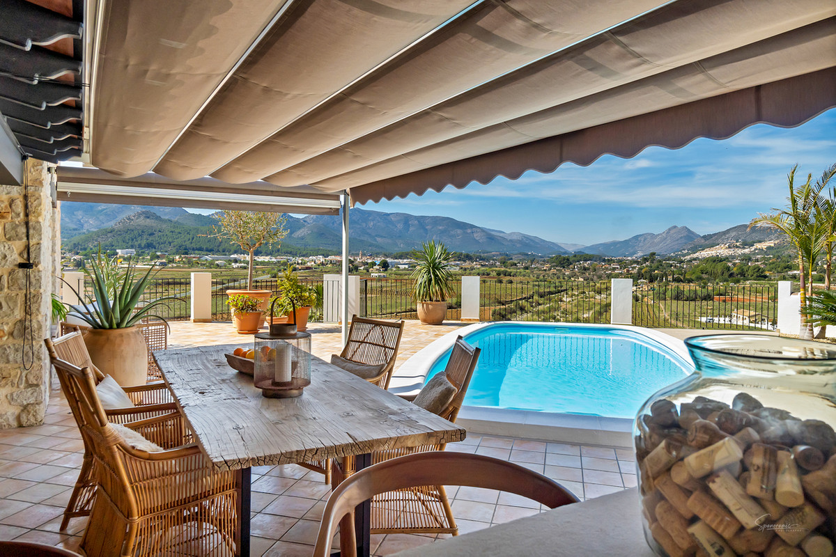 5 Bed Townhouse for sale in Lliber Costa Blanca, Alicante, Spain