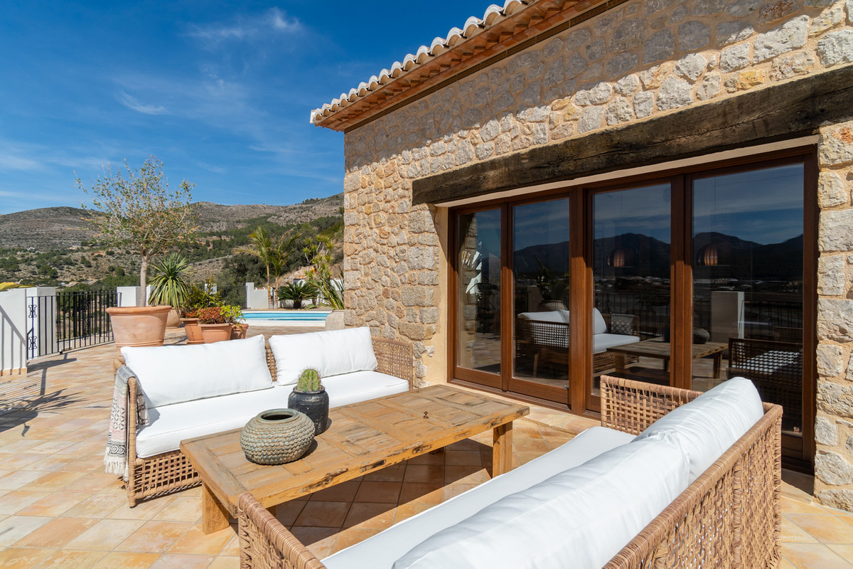 5 Bed Townhouse for sale in Lliber Costa Blanca, Alicante, Spain