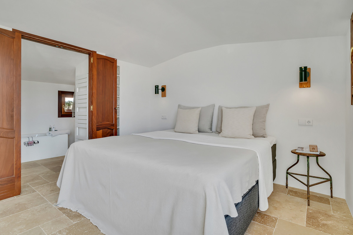 5 Bed Townhouse for sale in Lliber Costa Blanca, Alicante, Spain