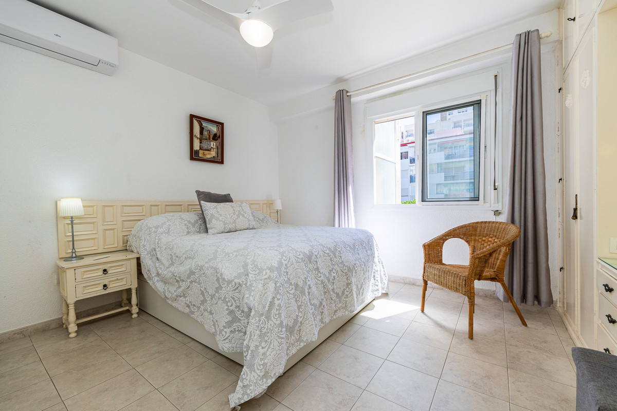 2 Bed Apartment for sale in Fuengirola Costa Del Sol, Málaga, Spain