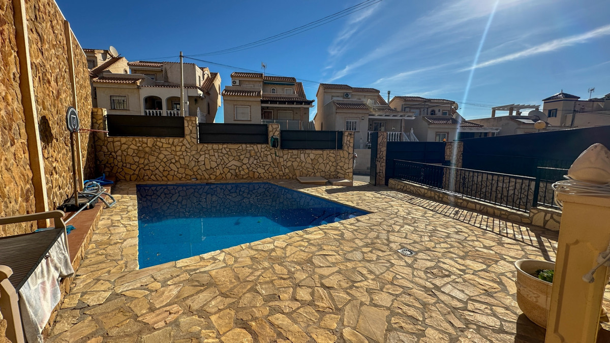 Se vende Adosada de 3 dormitorios en Costa Blanca, Alicante, España