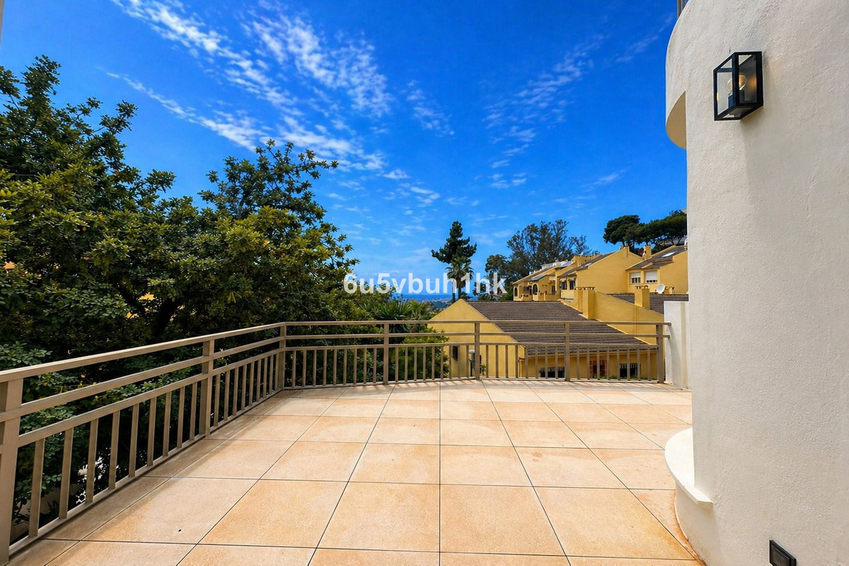 4 Bed Townhouse for sale in Málaga Costa Del Sol, Málaga, Spain