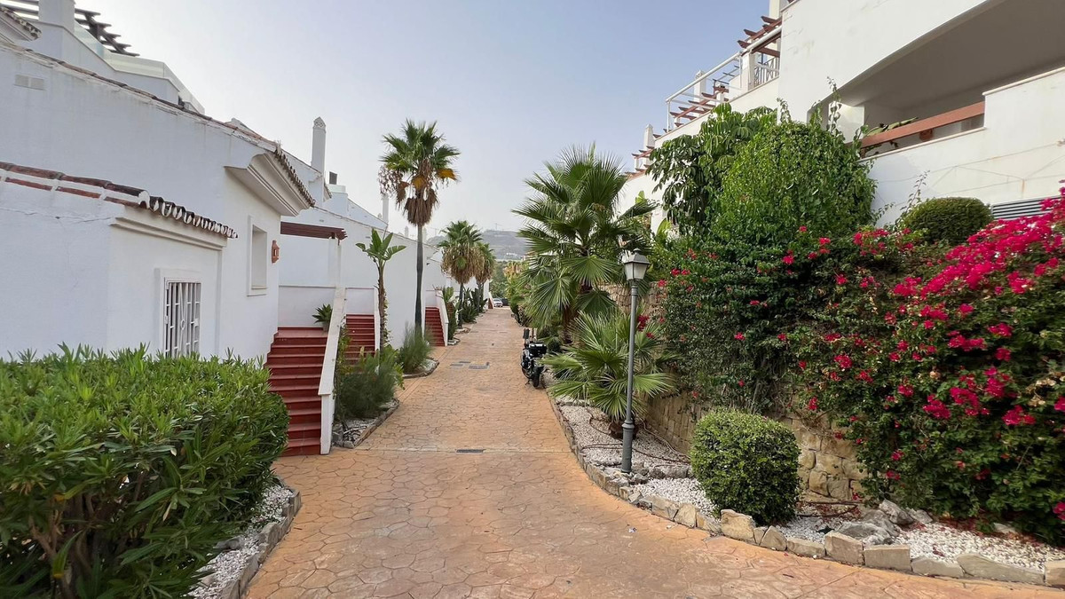 Se vende Apartamento Planta Media de 3 dormitorios en Costa Del Sol, Málaga, España