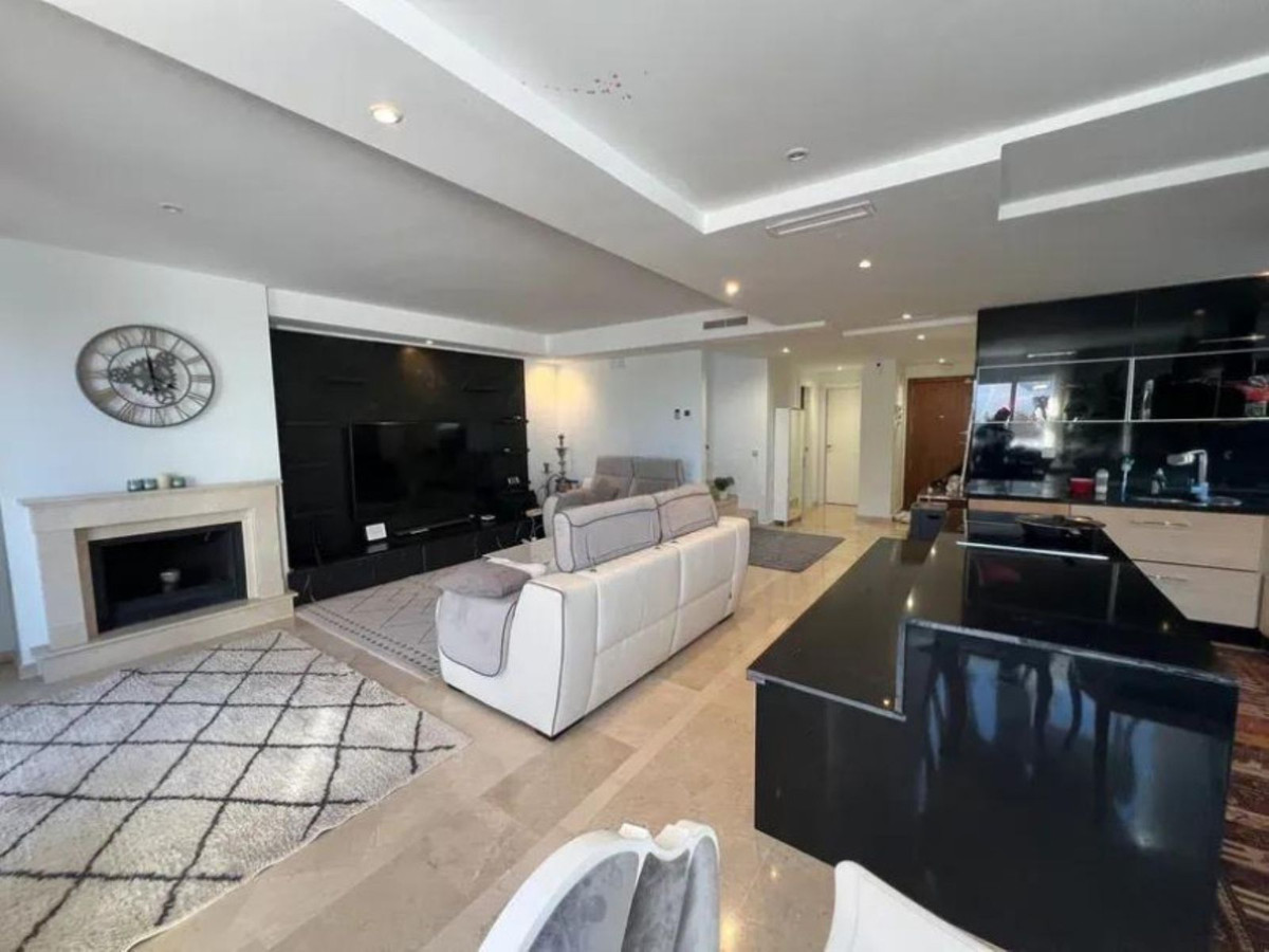 Se vende Apartamento Planta Media de 3 dormitorios en Costa Del Sol, Málaga, España