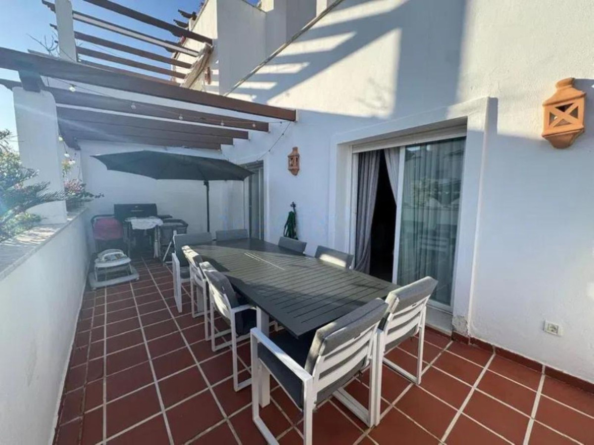 Se vende Apartamento Planta Media de 3 dormitorios en Costa Del Sol, Málaga, España