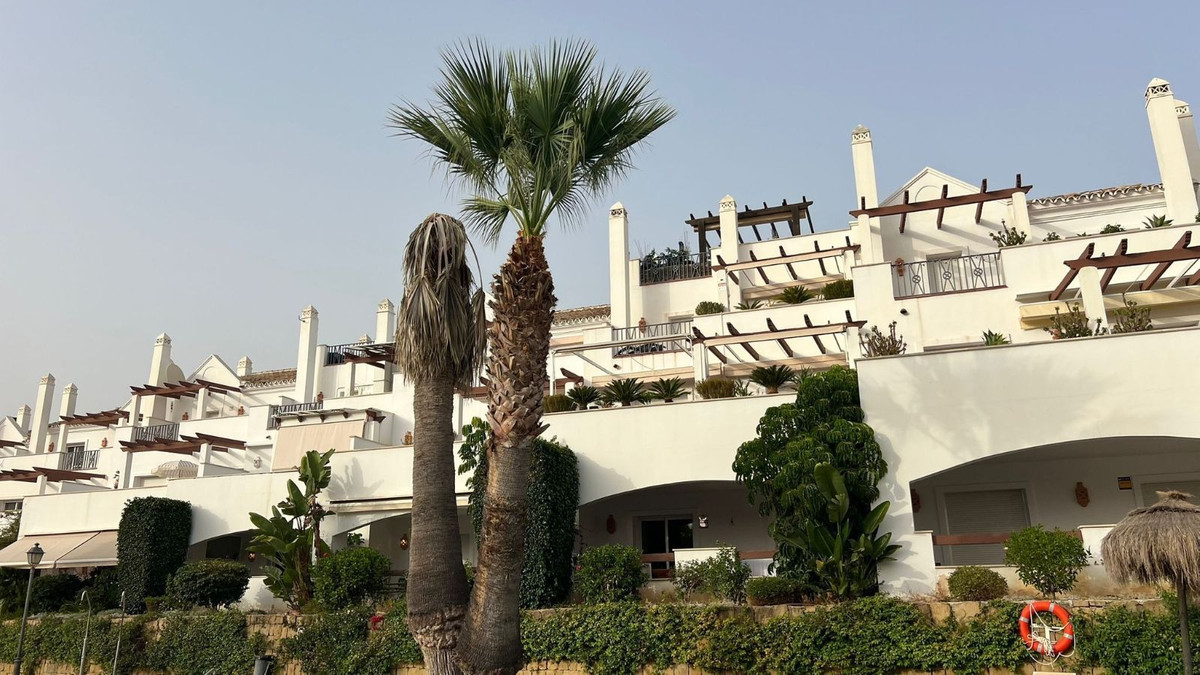 Se vende Apartamento Planta Media de 3 dormitorios en Costa Del Sol, Málaga, España