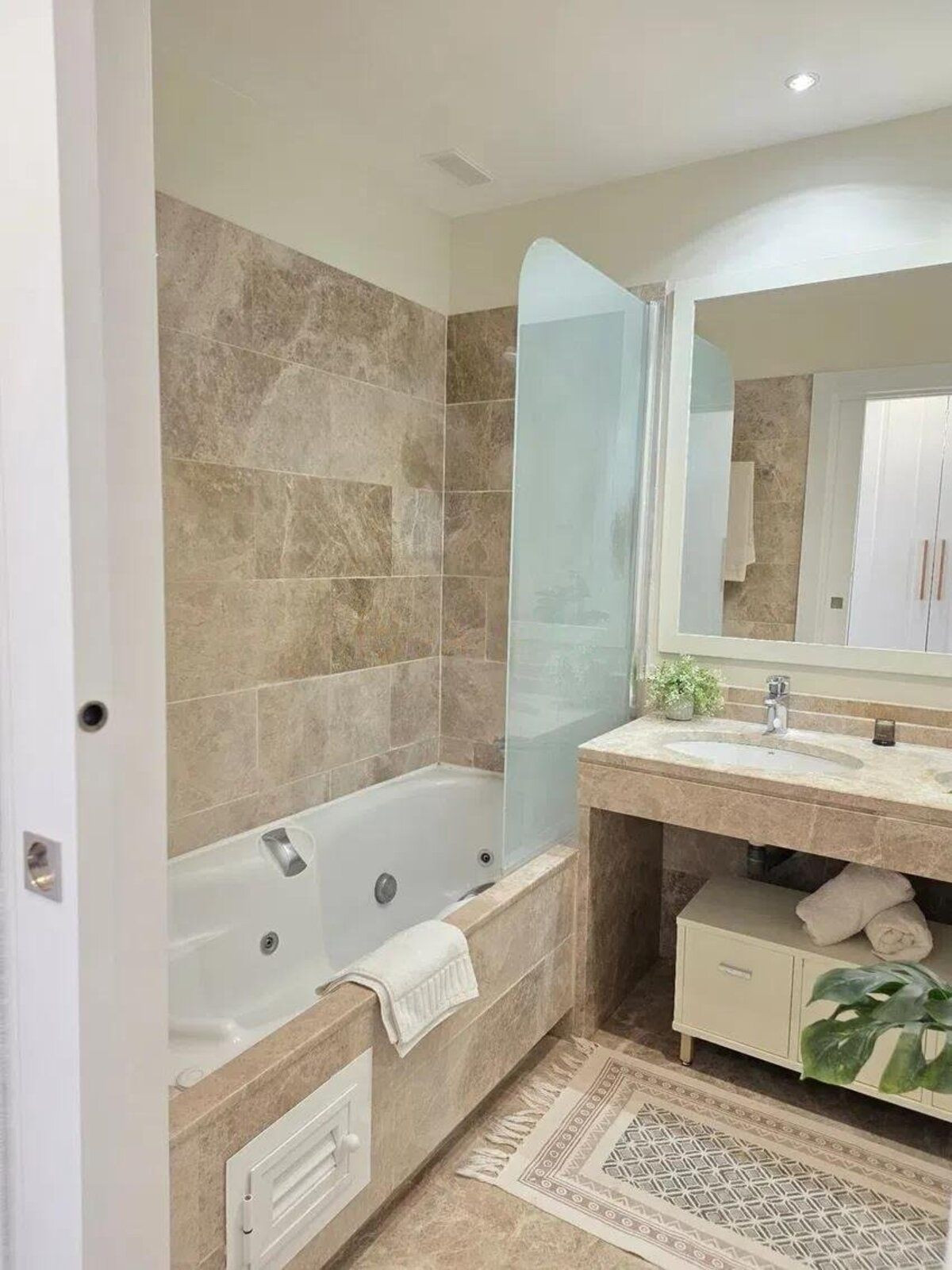 Se vende Pareada de 3 dormitorios en Costa Del Sol, Málaga, España