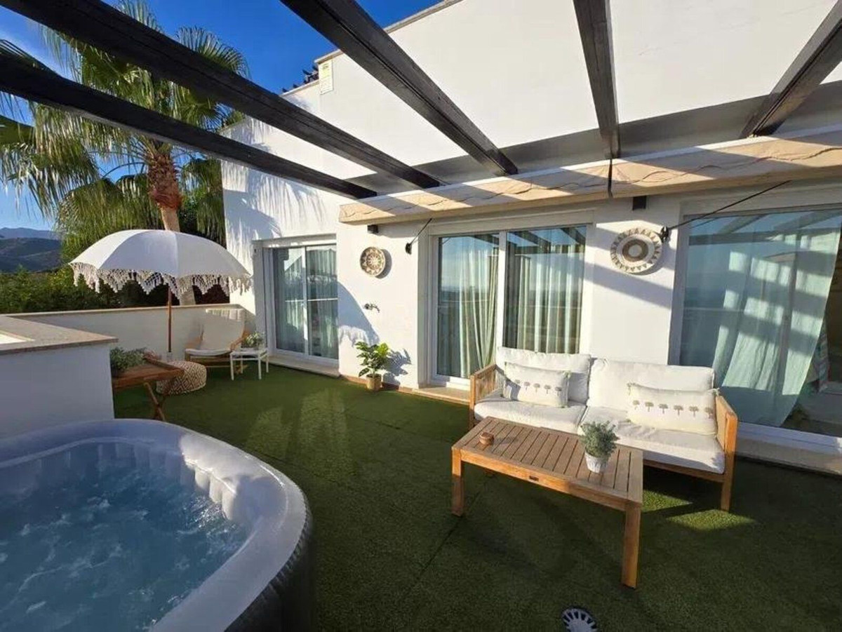 Se vende Pareada de 3 dormitorios en Costa Del Sol, Málaga, España