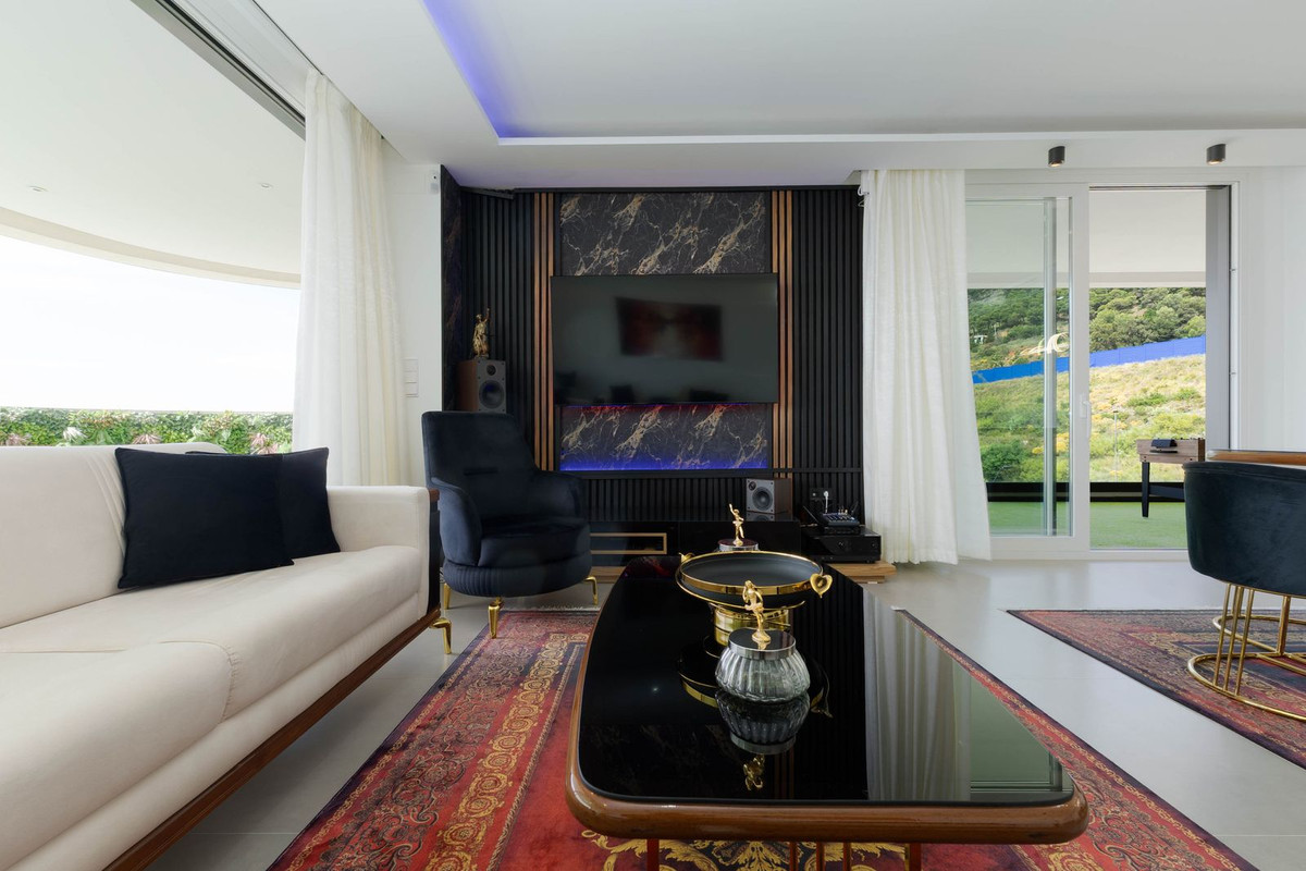 Se vende Apartamento Planta Media de 3 dormitorios en Costa Del Sol, Málaga, España