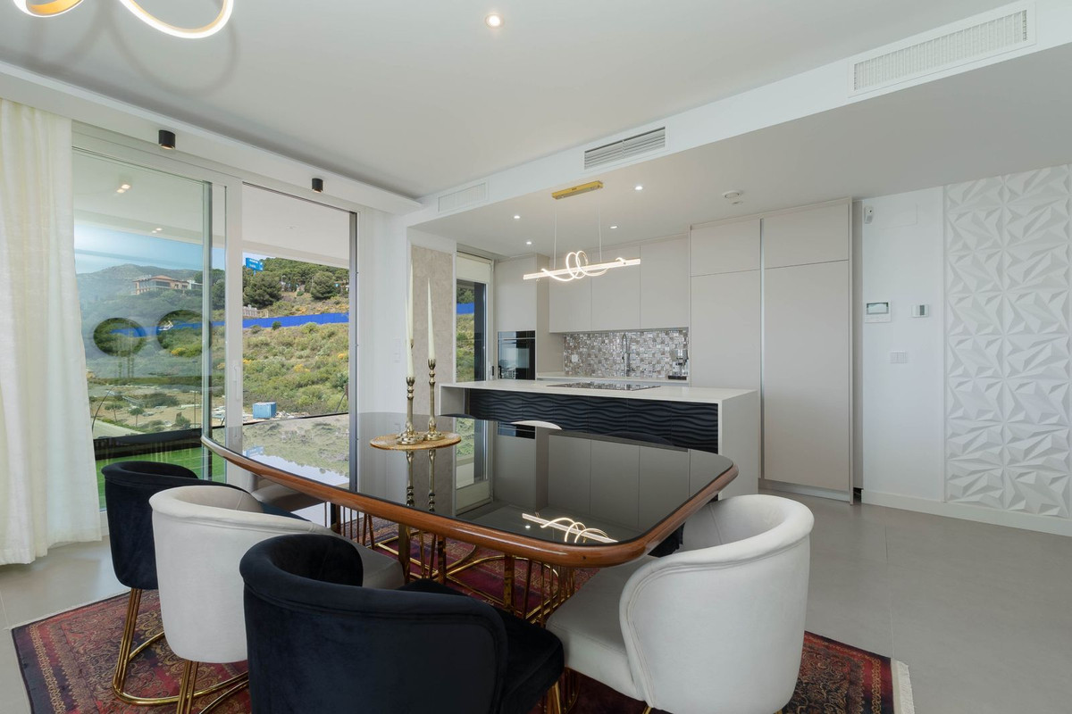 Se vende Apartamento Planta Media de 3 dormitorios en Costa Del Sol, Málaga, España