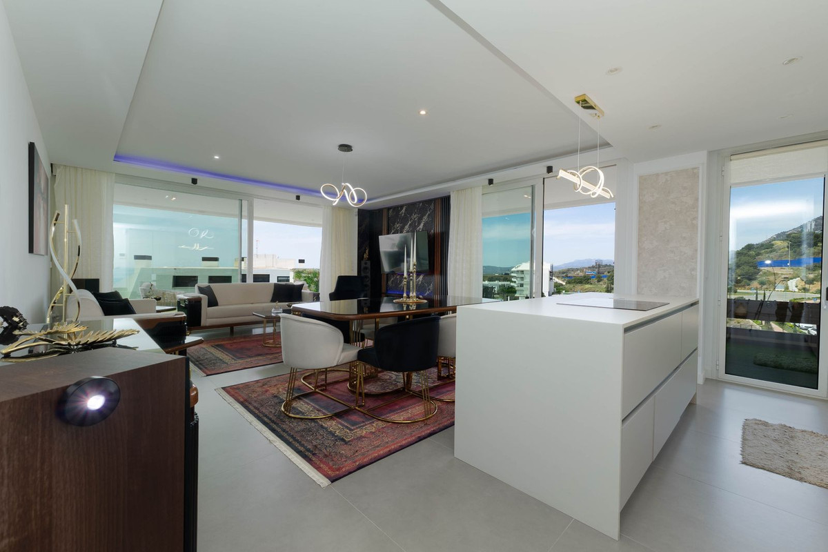Se vende Apartamento Planta Media de 3 dormitorios en Costa Del Sol, Málaga, España