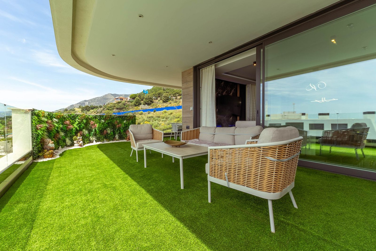 Se vende Apartamento Planta Media de 3 dormitorios en Costa Del Sol, Málaga, España
