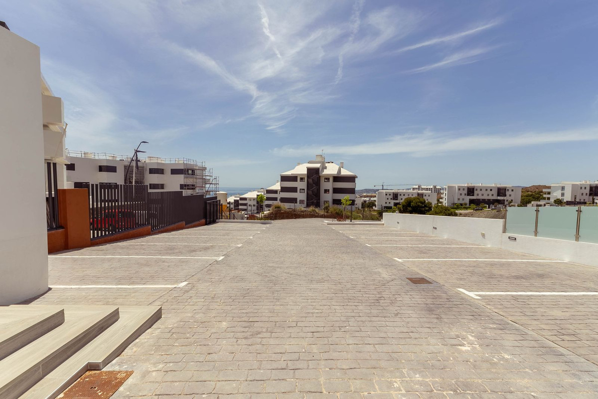 Se vende Apartamento Planta Media de 3 dormitorios en Costa Del Sol, Málaga, España