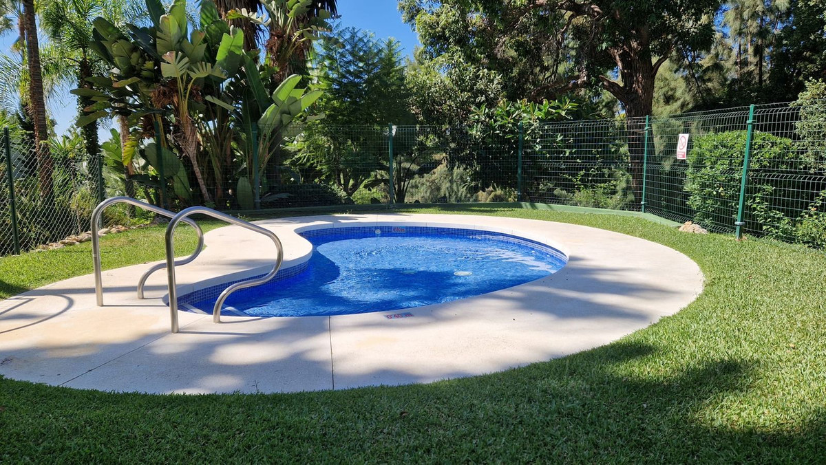 2 Bed Apartment for sale in Reserva De Marbella Costa Del Sol, Málaga, Spain
