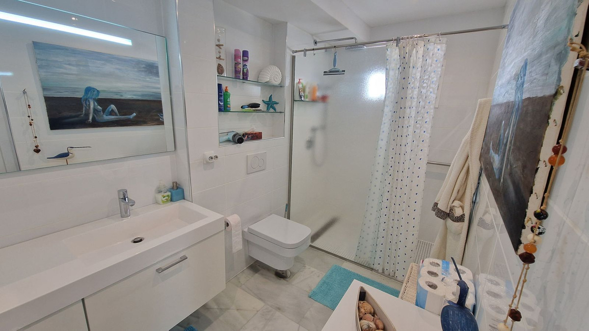 2 Bed Apartment for sale in Reserva De Marbella Costa Del Sol, Málaga, Spain