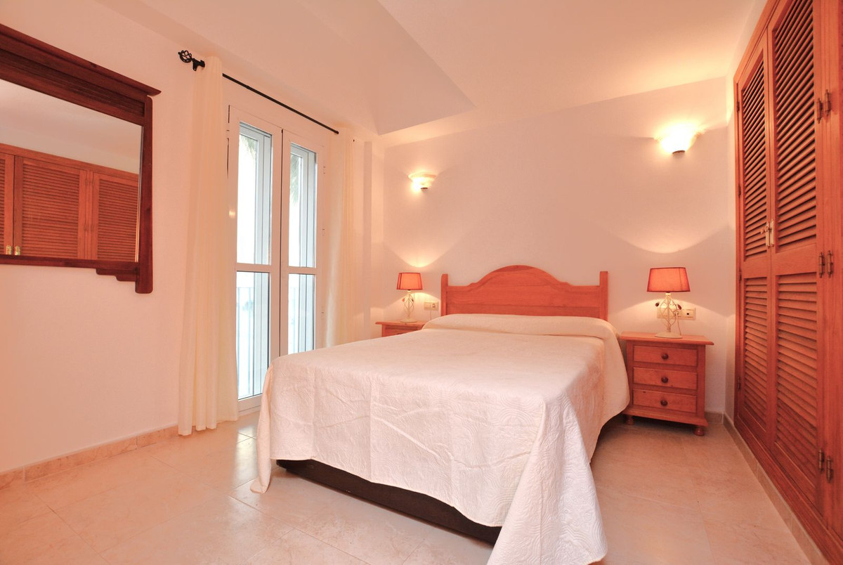 2 Bed Apartment for sale in Benalmadena Costa Costa Del Sol, Málaga, Spain