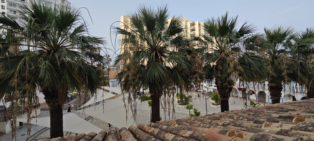 2 Bed Apartment for sale in Benalmadena Costa Costa Del Sol, Málaga, Spain