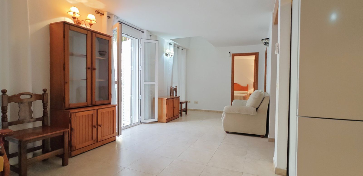 2 Bed Apartment for sale in Benalmadena Costa Costa Del Sol, Málaga, Spain