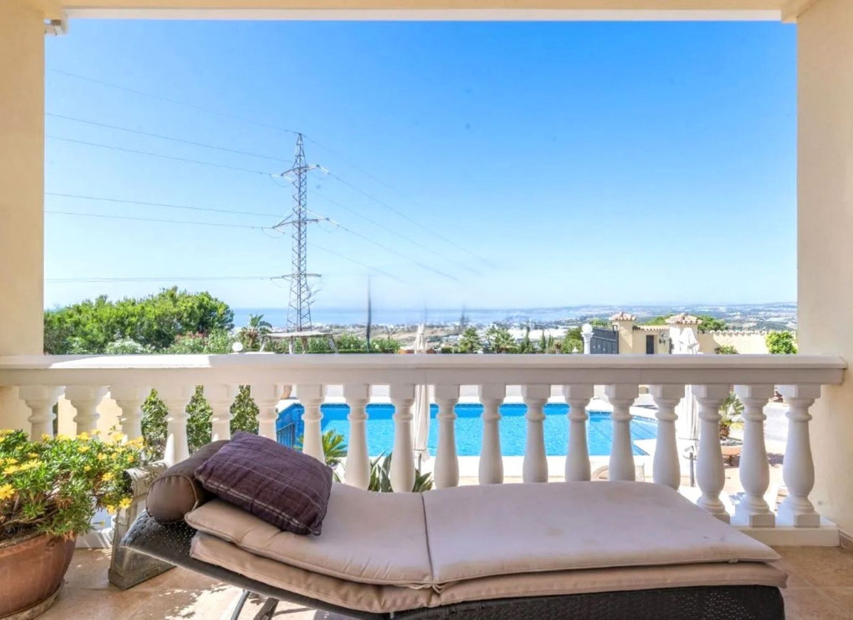 6 Bed Townhouse for sale in Estepona Costa Del Sol, Málaga, Spain
