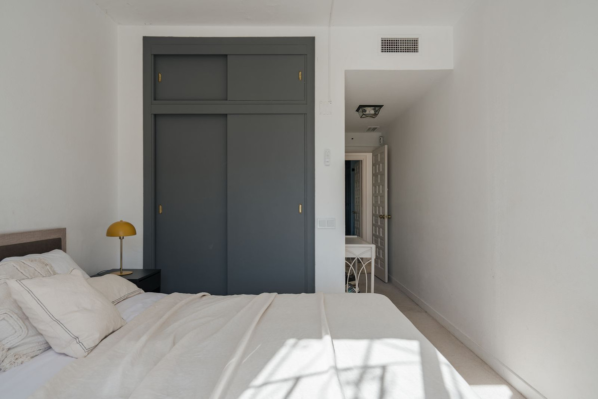2 Bed Apartment for sale in Nueva Andalucía Costa Del Sol, Málaga, Spain
