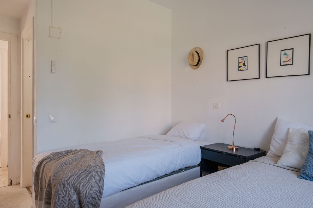 2 Bed Apartment for sale in Nueva Andalucía Costa Del Sol, Málaga, Spain
