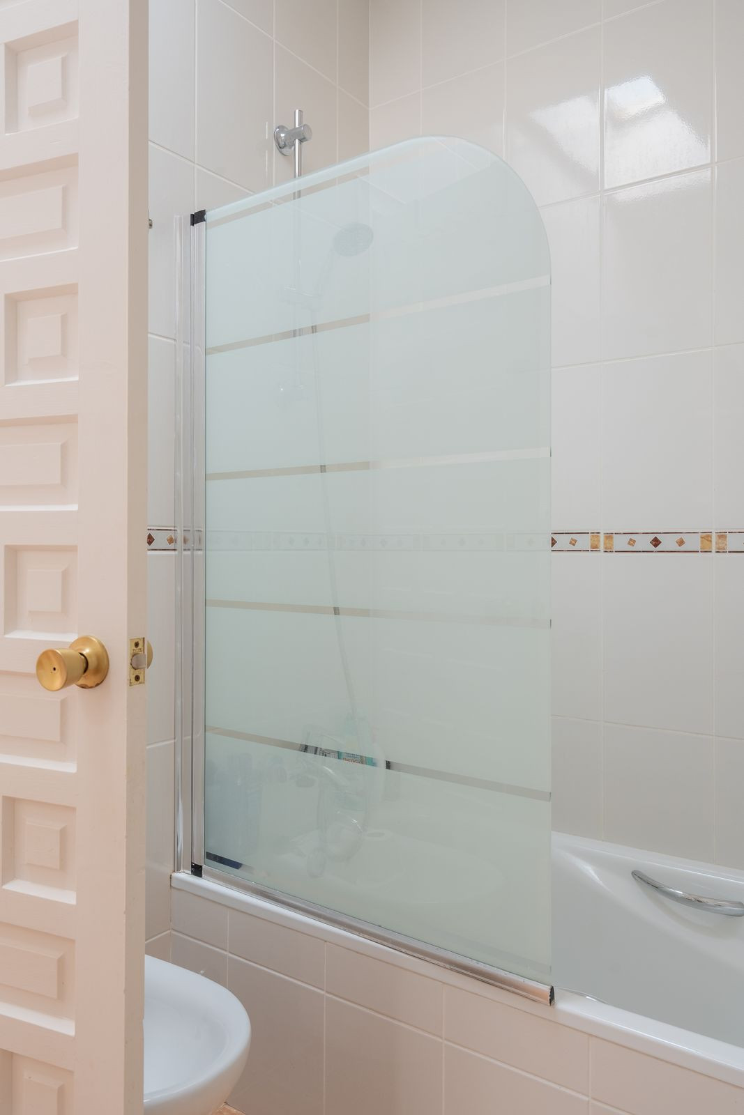 2 Bed Apartment for sale in Nueva Andalucía Costa Del Sol, Málaga, Spain