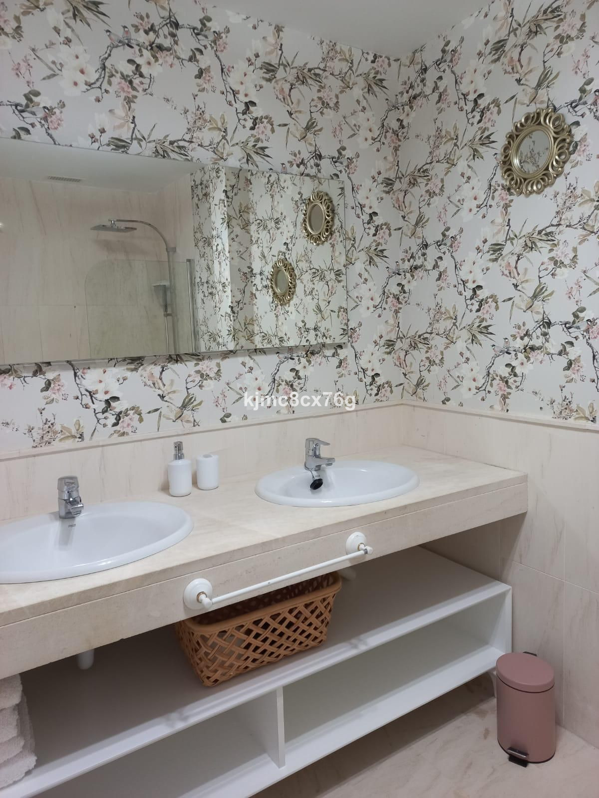 3 Bed Apartment for sale in Calahonda Costa Del Sol, Málaga, Spain