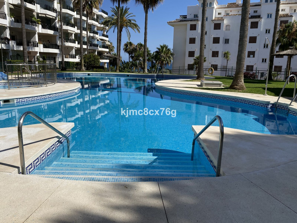 3 Bed Apartment for sale in Calahonda Costa Del Sol, Málaga, Spain