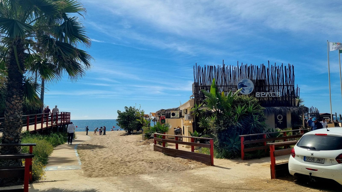 Apartment for sale in Calahonda Costa Del Sol, Málaga, Spain