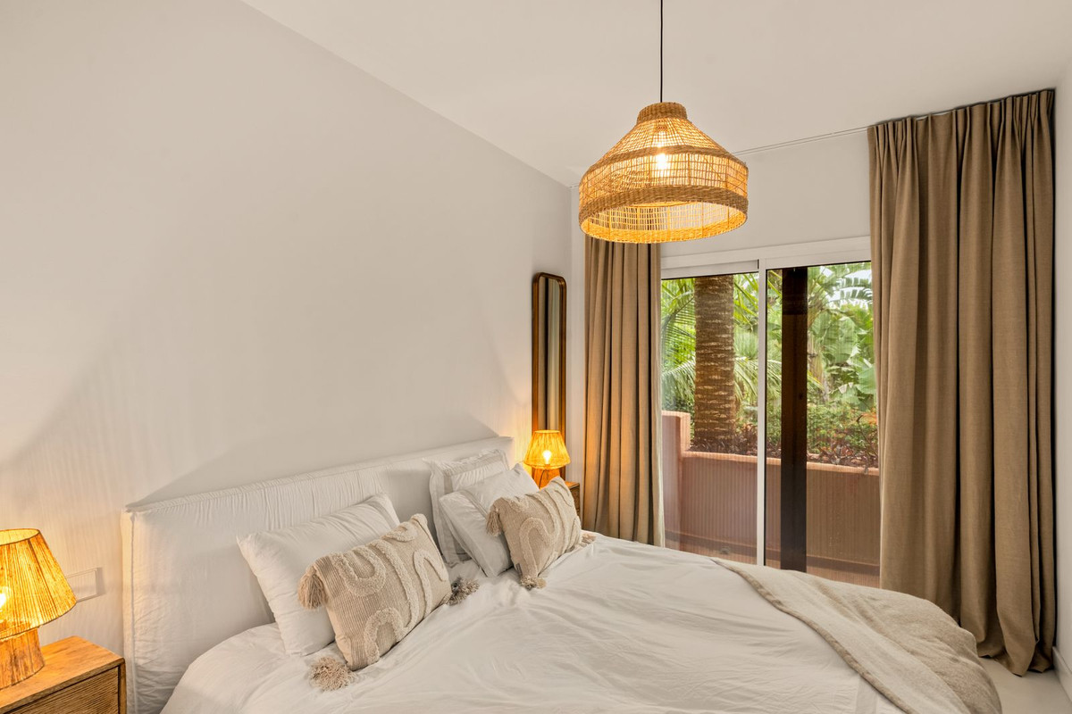 4 Bed Townhouse for sale in The Golden Mile Costa Del Sol, Málaga, Spain
