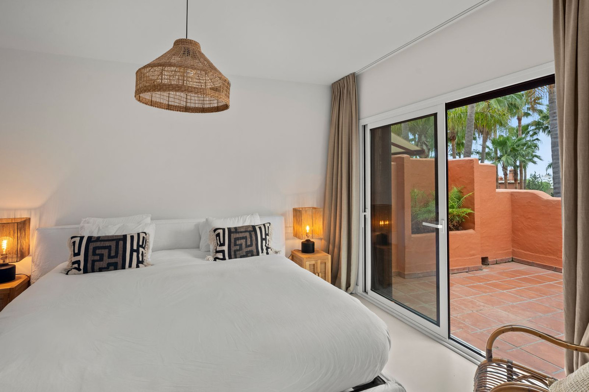 4 Bed Townhouse for sale in The Golden Mile Costa Del Sol, Málaga, Spain