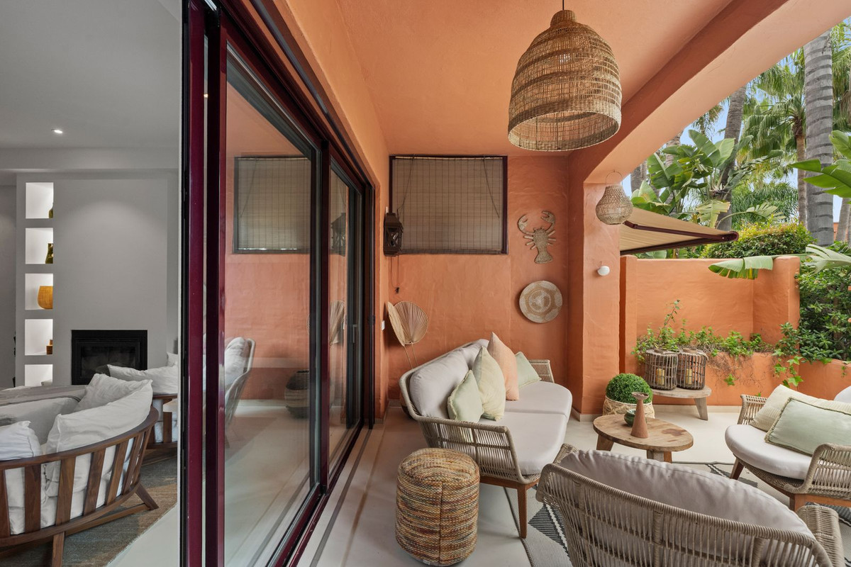 4 Bed Townhouse for sale in The Golden Mile Costa Del Sol, Málaga, Spain